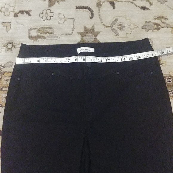 Lane Bryant Capris Pants - Picture 5 of 8